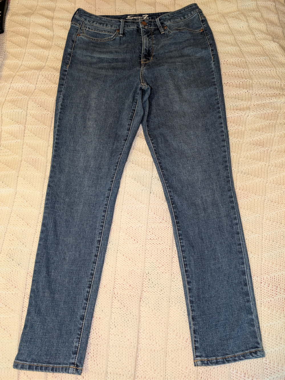 Seven7 Women's Skinny Jeans in Mid Blue